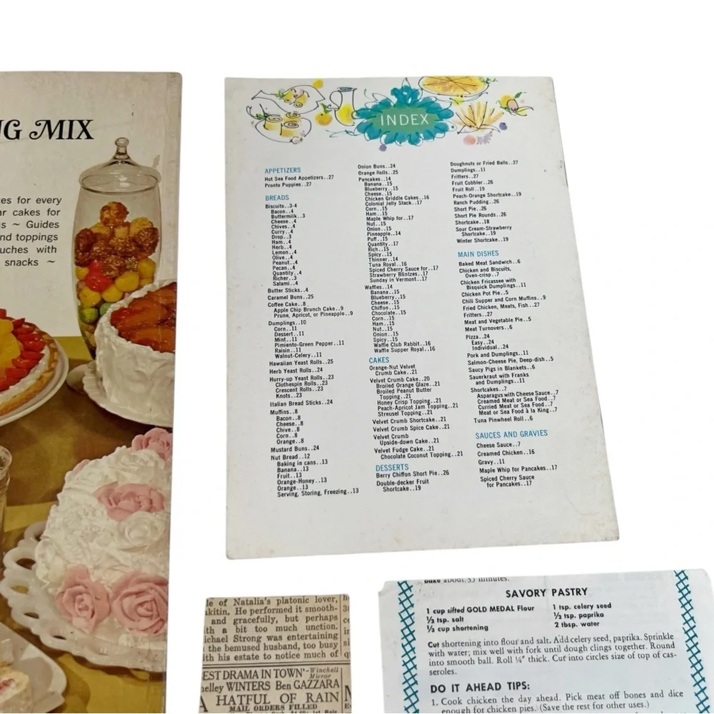 Lot Of 2 Betty Crocker Cook Book Pamphlets Bonus Recipes Cake Frosting Bisquick